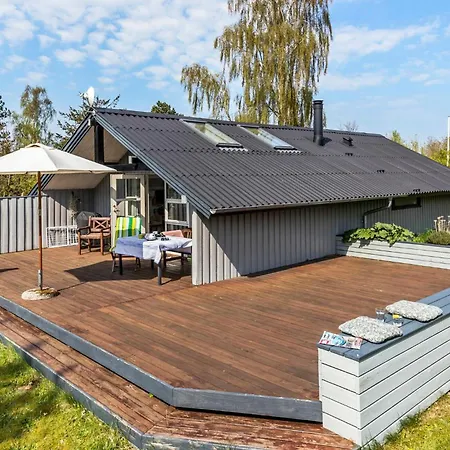 Holiday home Gorgeous In With Wifi